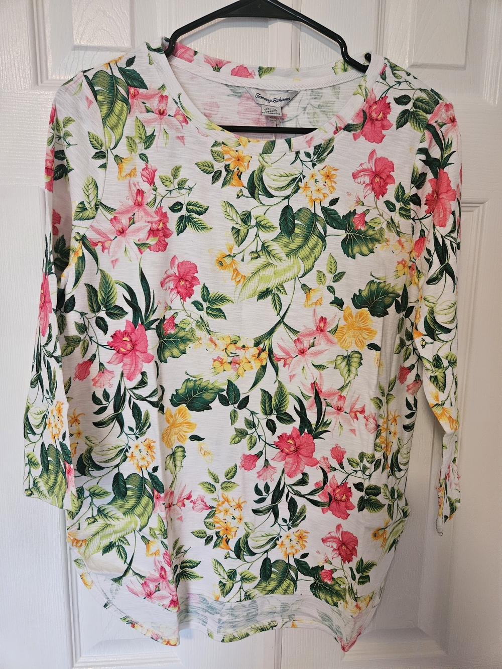 NWT Tommy Bahama 3/4 Sleeve Top